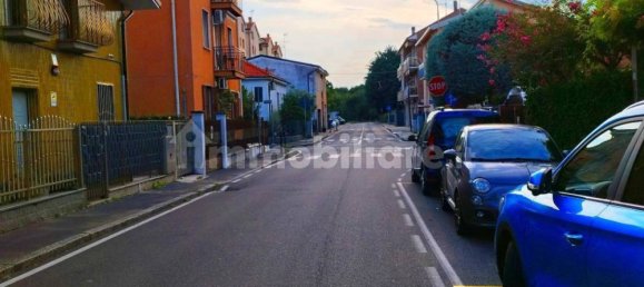 Apartamento de 2 dormitorios en Cinisello Balsamo, Italy No. 360108 19