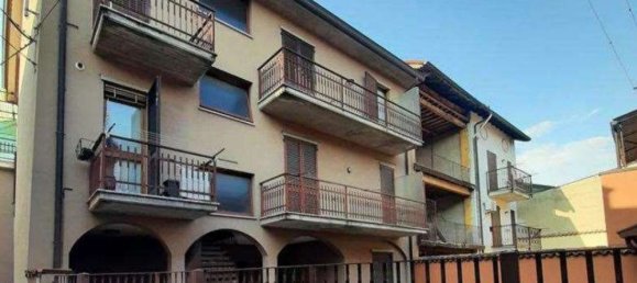 4 rooms Apartment in Pontirolo Nuovo, Italy No. 182814 30