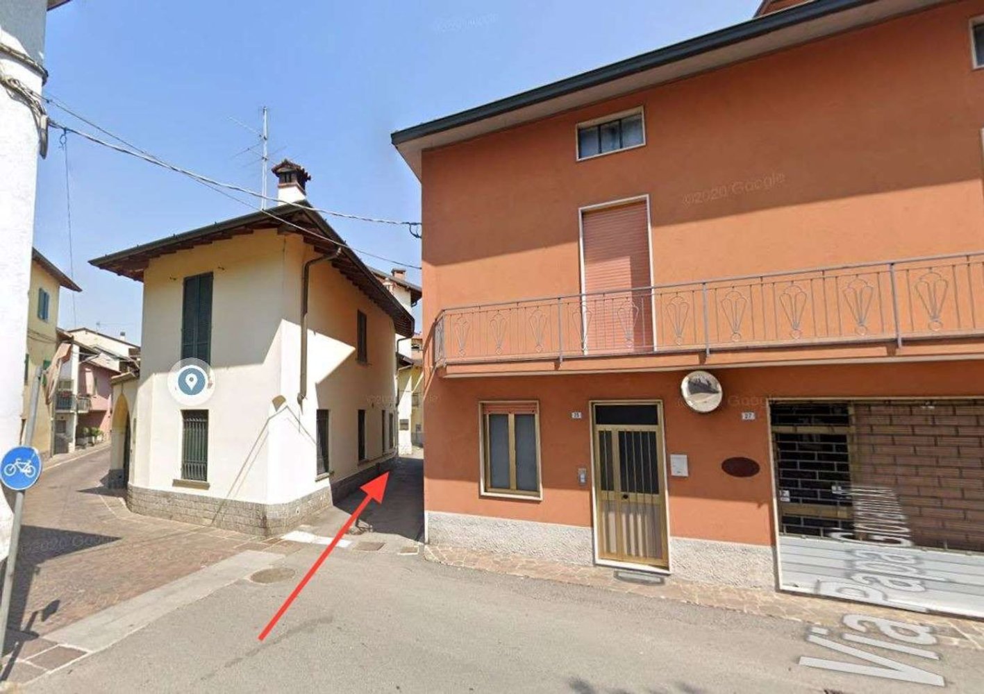 4 rooms Apartment in Pontirolo Nuovo, Italy No. 182814