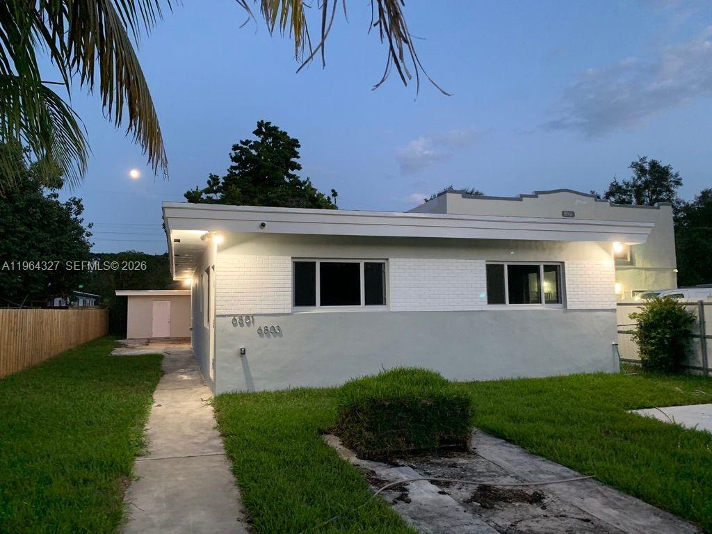 122.91m² terrain à vendre à Miami, Miami-Dade, Florida, USA № 614345