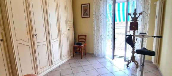 Apartamento de 4 dormitorios en La Spezia, Italy No. 343312 21