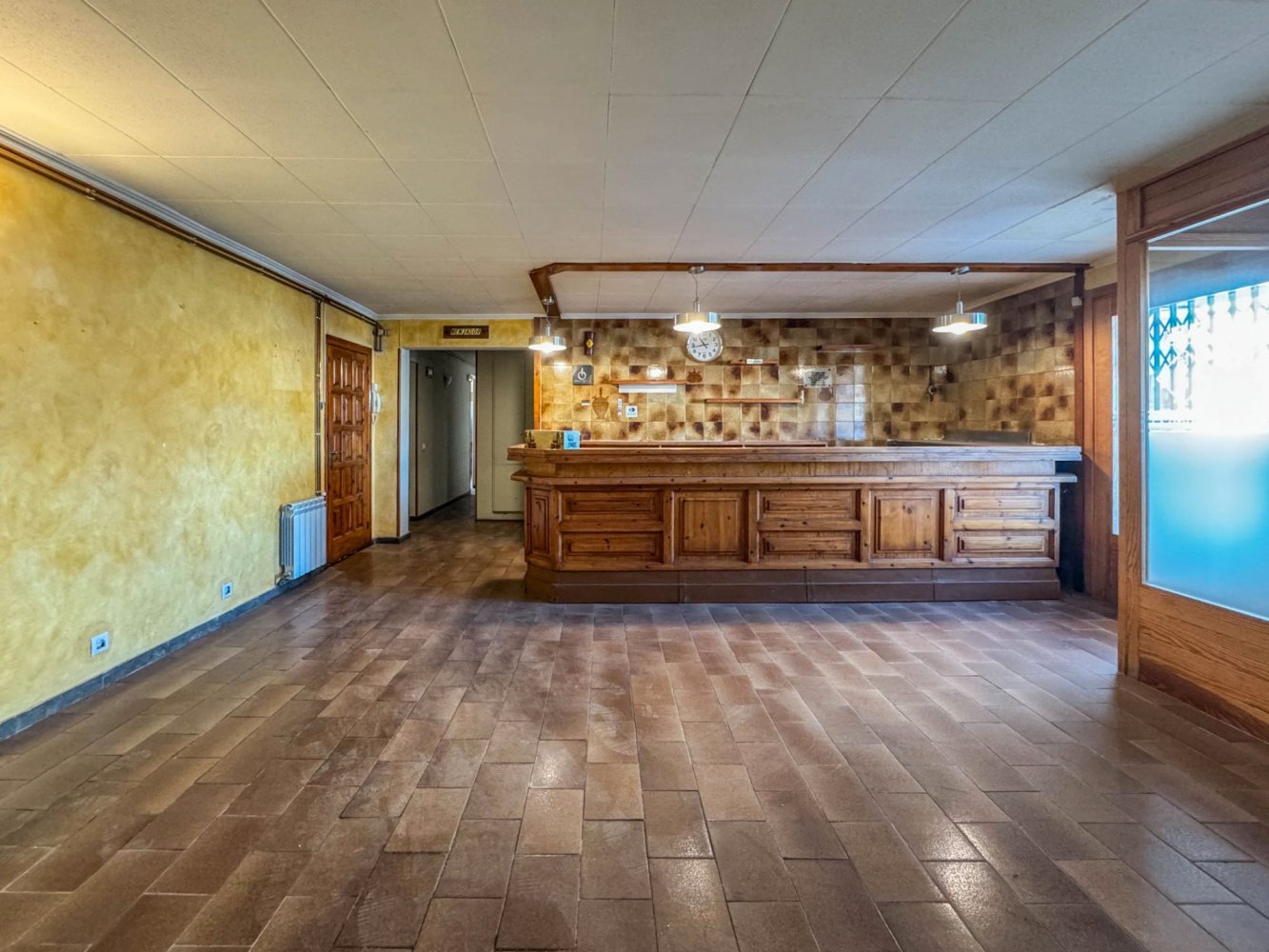 Коммерческая недвижимость 329м² в Таррагона, Испания № 190040