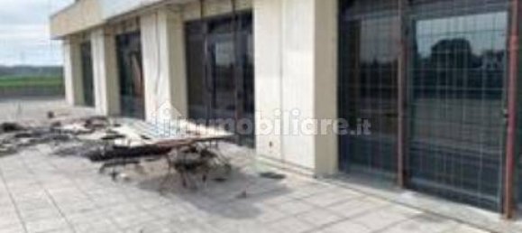 Propiedad comercial de 5 habitaciónes en Cornate d'Adda, Italy No. 294995 3