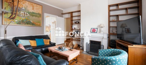 Apartamento de 3 dormitorios en Olivet, France No. 65364 2