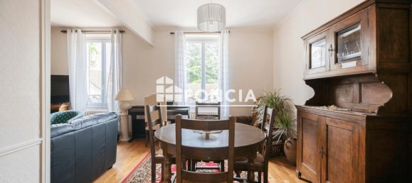 Apartamento de 3 dormitorios en Olivet, France No. 65364 8