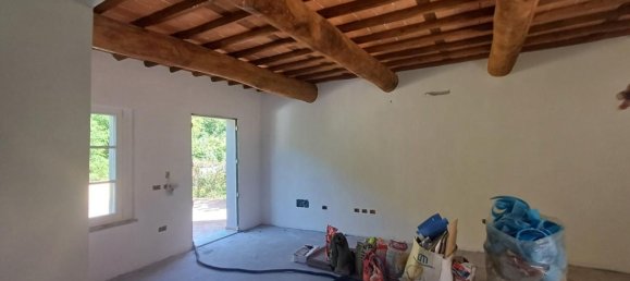 5غرفة منزل في Capannori, Italy رقم 42729 26