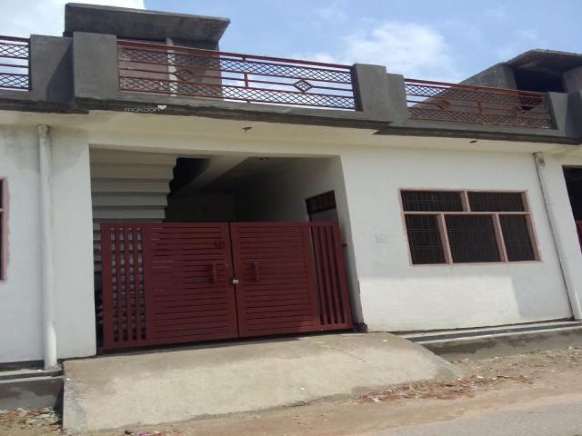 2 bedrooms House in Lucknow, India No. 20505