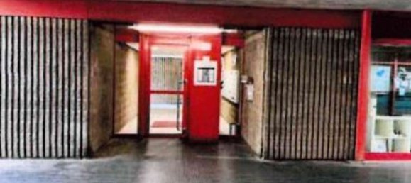 3 rooms Apartment in Pioltello, Italy No. 64643 4