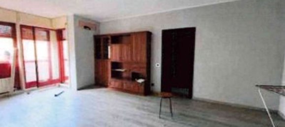 3 rooms Apartment in Pioltello, Italy No. 64643 20