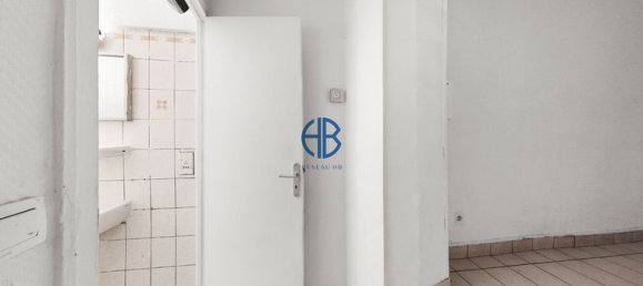 1 bedroom Apartment in Aubervilliers, France No. 364031 9