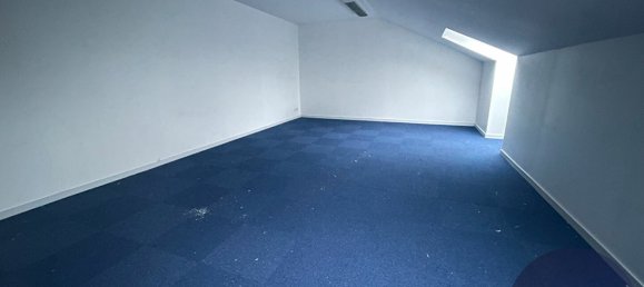 212m² Office in Blois, France No. 54334 7