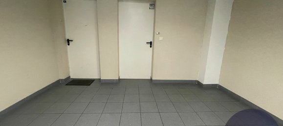 212m² Office in Blois, France No. 54334 15