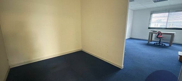 212m² Office in Blois, France No. 54334 4