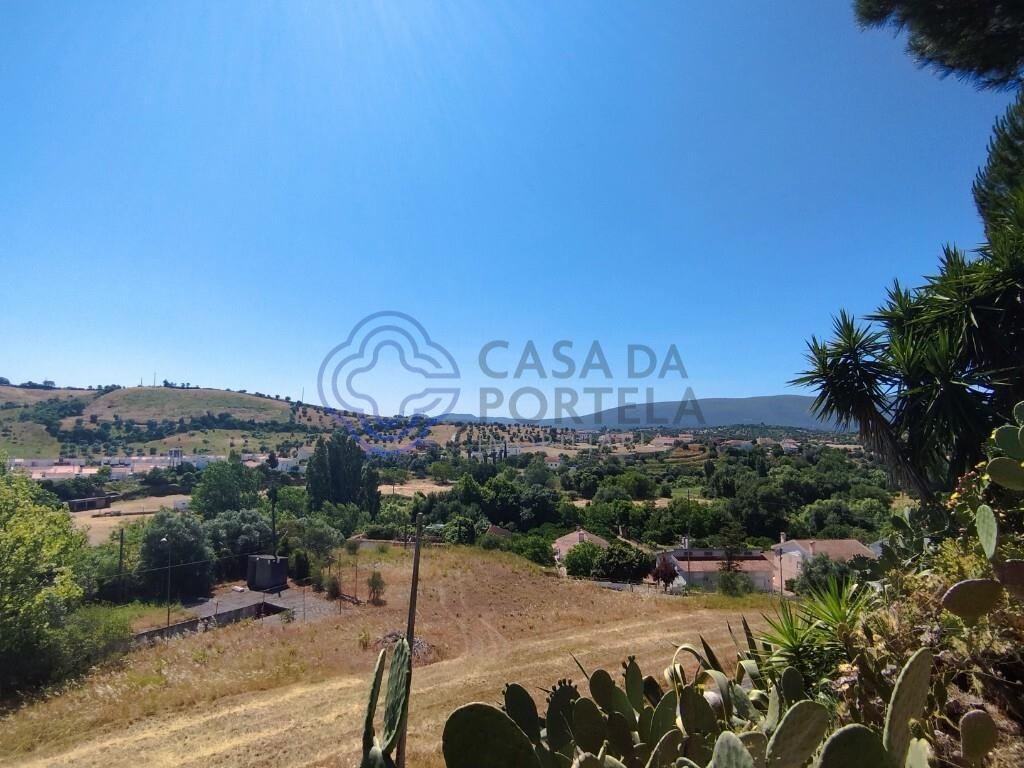  قطعة أرض في Torres Novas, Portugal 640متر مربع رقم 198579