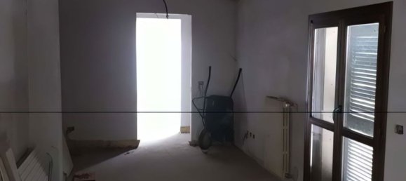 Квартира с 3 комнатами в Павия, Италия № 195448 2