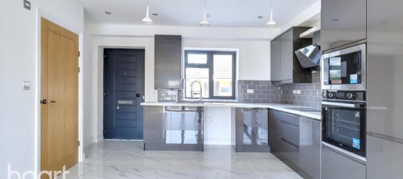 3 Schlafzimmer Haus in Rainham, United Kingdom, Nr. 4833 3