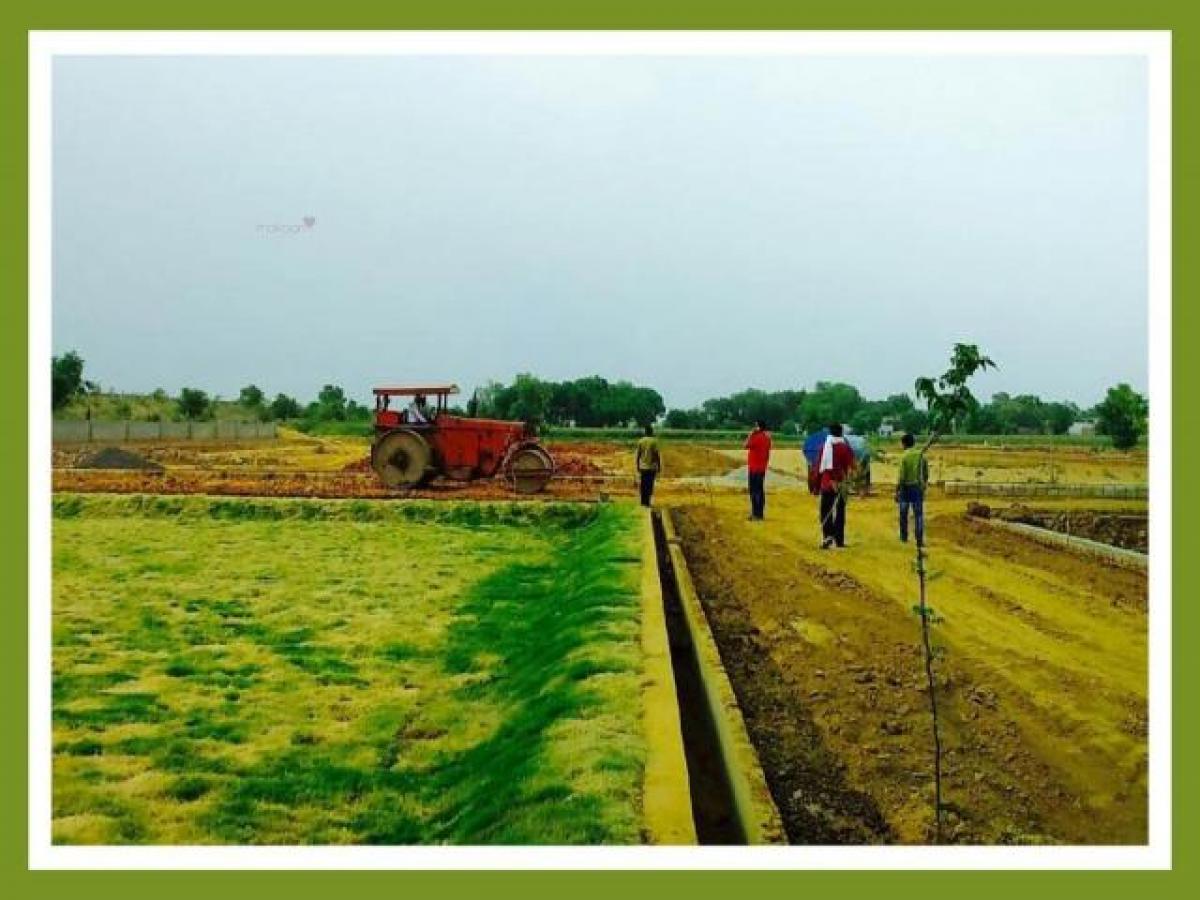 Terreno em Noida, India N.º 31160