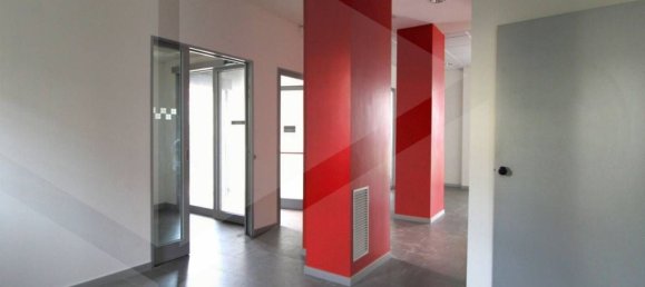 Вилла с 7 комнатами в Кастельфранко ди Сотто, Италия № 26992 16