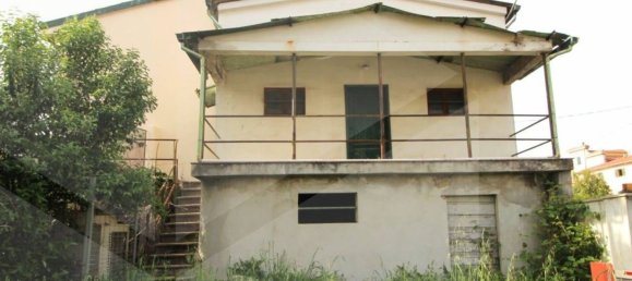 Вилла с 7 комнатами в Кастельфранко ди Сотто, Италия № 26992 3