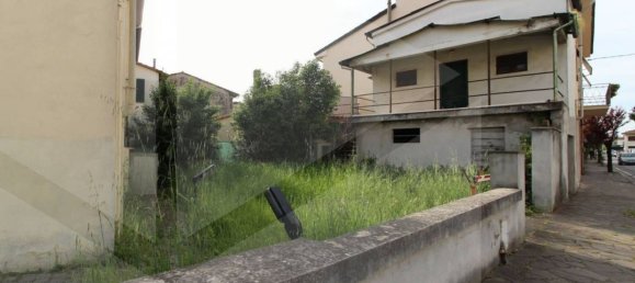 Вилла с 7 комнатами в Кастельфранко ди Сотто, Италия № 26992 2