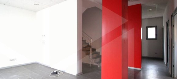 Вилла с 7 комнатами в Кастельфранко ди Сотто, Италия № 26992 6