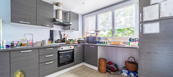 2 bedrooms Apartment in Aubergenville, France No. 182972 8