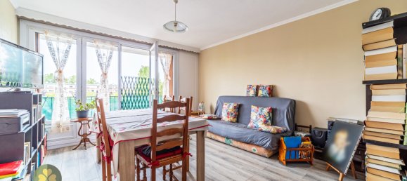 2 bedrooms Apartment in Aubergenville, France No. 182972 4