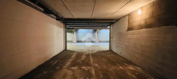 Garage in Nova Milanese, Italy 33m², Nr. 283983 4