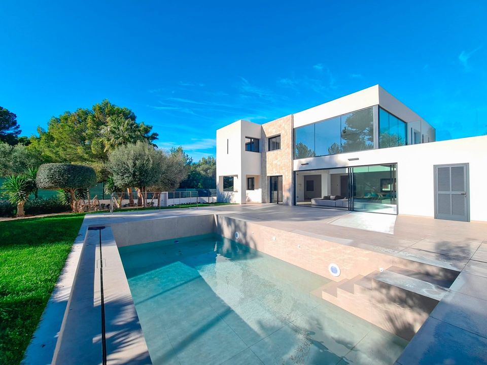 Villa T6 em Nova Santa Ponsa, Spain N.º 189816