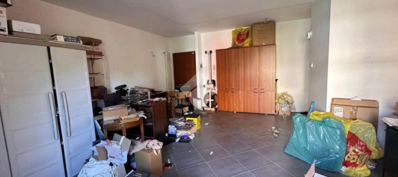Apartamento de 3 dormitorios en Mozzo, Italy No. 371441 17