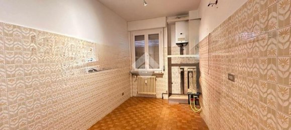 Apartamento de 3 dormitorios en Mozzo, Italy No. 371441 13