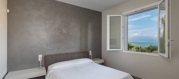 Вилла с 4 комнатами в Лонато дель Гарда, Италия № 287557 25