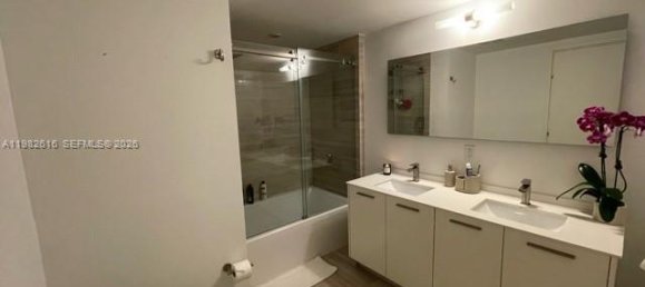 1 Schlafzimmer Gewerbliche Immobilien in Miami, USA, Nr. 614571 10