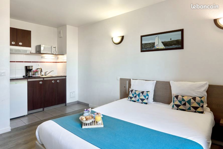 Studio in Saint-Cyr-l'Ecole, France, Nr. 330392