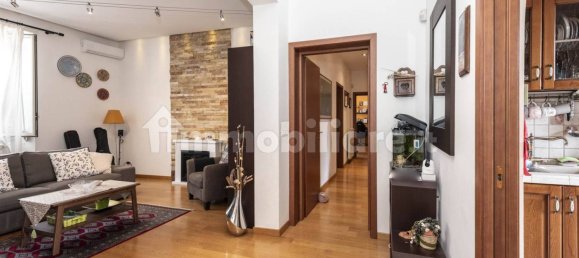 2 bedrooms Apartment in Catania, Italy No. 307353 2