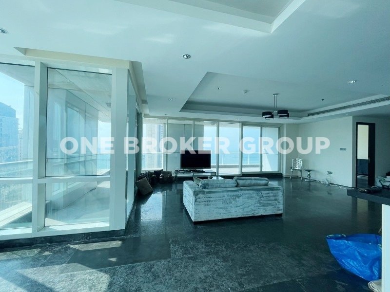 5 bedrooms Penthouse in Dubai Marina, UAE No. 850