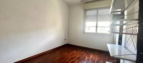 Apartamento de 7 habitaciónes en Pontedera, Italy No. 201946 8