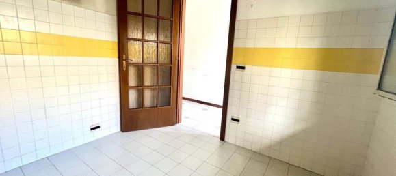 Apartamento de 7 habitaciónes en Pontedera, Italy No. 201946 20