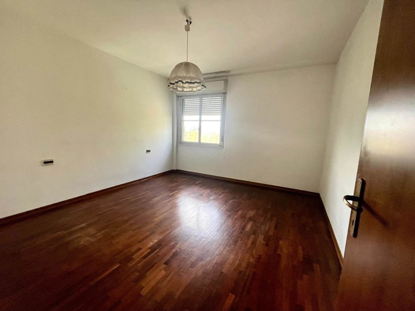 Apartamento de 7 habitaciónes en Pontedera, Italy No. 201946
