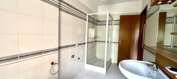 Apartamento de 7 habitaciónes en Pontedera, Italy No. 201946 5