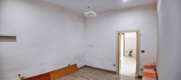 Дом с 4 комнатами в Лечче, Италия № 21377 11