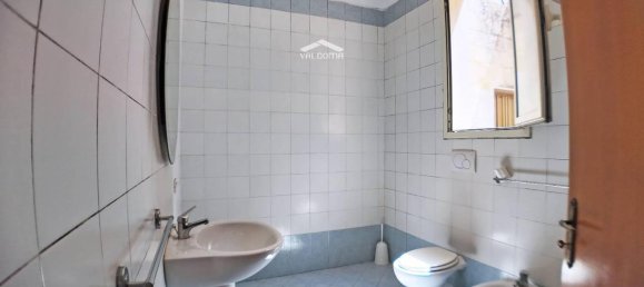 Дом с 4 комнатами в Лечче, Италия № 21377 4