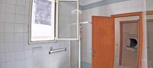 Дом с 4 комнатами в Лечче, Италия № 21377 5