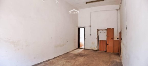 Дом с 4 комнатами в Лечче, Италия № 21377 13