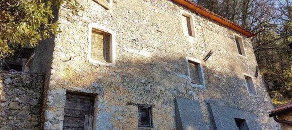 7 rooms House in Camaiore, Italy No. 208573 10