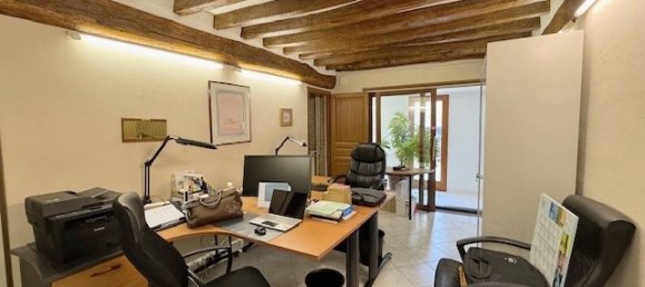 5 bedrooms House in Vernouillet, France No. 179761 11