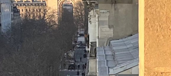 4 bedrooms Apartment in Paris, France No. 162880 2