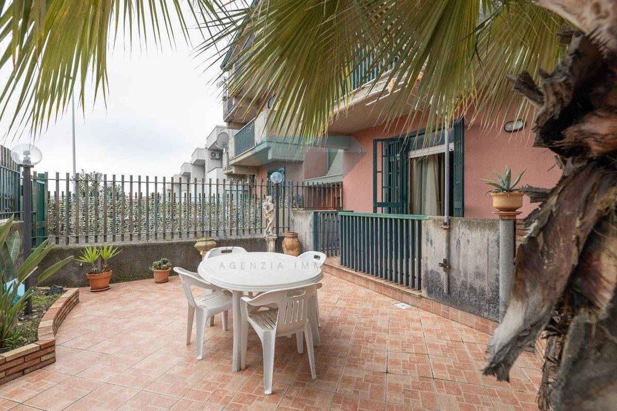 2 غرف نوم شقة في Belpasso, Italy رقم 122858