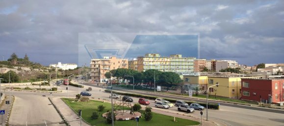 Apartamento de 4 habitaciónes en Syracuse, Italy No. 247859 3