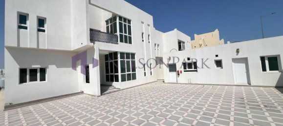 7 Schlafzimmer Villa in Umm Salal Mohammed, Qatar, Nr. 1441 12